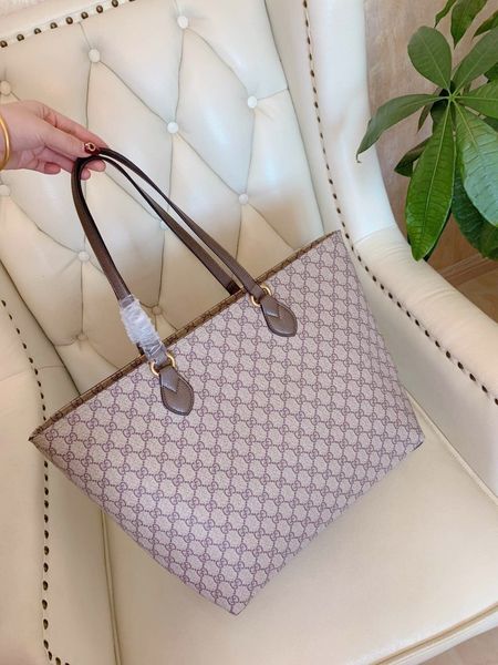 explosion women's new trend summer essential fashion wild casual classic durable light handbag, Black
explosion women's new trend summer essential fashion wild casual classic durable light handbag, Black