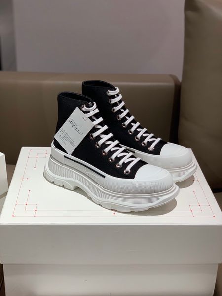 2020 new high-end luxury ladies men's casual outdoor jogging sports canvas shoes triple fashion designer platform shoes wild style hewg, Black
2020 new high-end luxury ladies men's casual outdoor jogging sports canvas shoes triple fashion designer platform shoes wild style hewg, Black