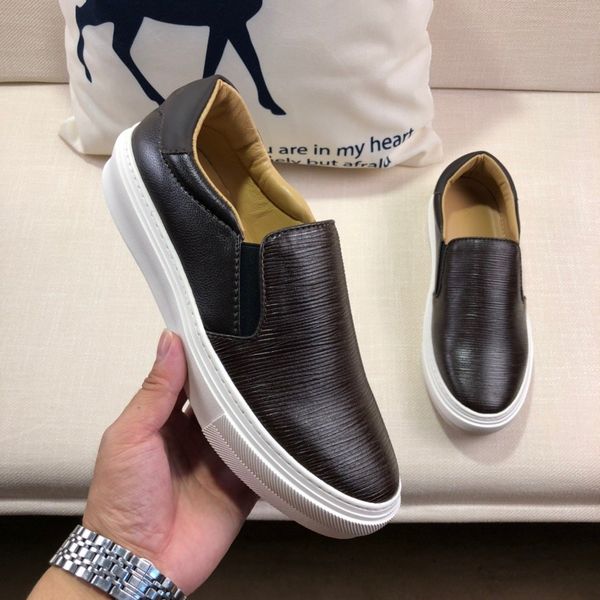new designer sneakers brand man shoes real leather mesh black brown color trainer runner shoes 38-44
new designer sneakers brand man shoes real leather mesh black brown color trainer runner shoes 38-44