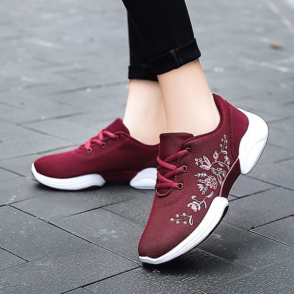 woman causal shoes mesh embroidery shoes moccasins lace-up rubber bresthable sneakers woman sapato feminino flats loafers, Black
woman causal shoes mesh embroidery shoes moccasins lace-up rubber bresthable sneakers woman sapato feminino flats loafers, Black