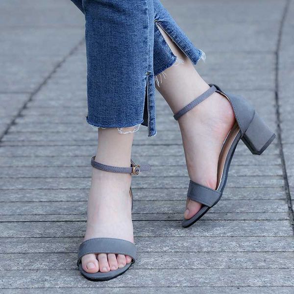 2020 new summer women sandals fashion pumps women shoes beach sandals solid black pink gray high heels gladiator casual shoes
2020 new summer women sandals fashion pumps women shoes beach sandals solid black pink gray high heels gladiator casual shoes