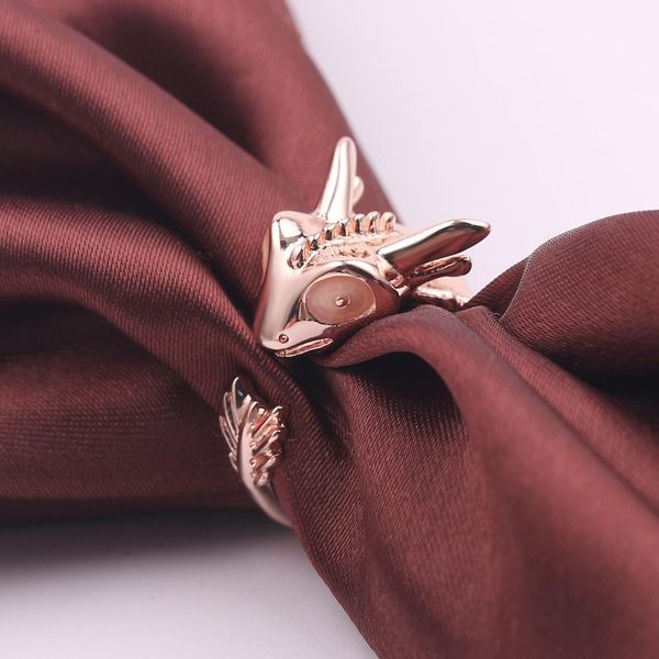 2020 designer new jewelry creative metal luminous dragon ring simple and versatile opening women's cartoon ring, Silver
2020 designer new jewelry creative metal luminous dragon ring simple and versatile opening women's cartoon ring, Silver