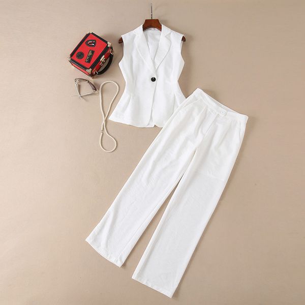 new fashion 2018 deesigner runway suit set women's notched vest pants suit set, White
new fashion 2018 deesigner runway suit set women's notched vest pants suit set, White
