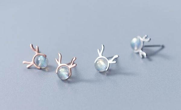 1pair 100% real. authentic 925 sterling silver natural moonstone stone animal antlers deer horn stud earrings fine jewelry e44, Golden;silver
1pair 100% real. authentic 925 sterling silver natural moonstone stone animal antlers deer horn stud earrings fine jewelry e44, Golden;silver