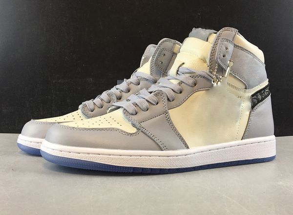 1 og casual shoes mens 1s chicago sneakers man women designer shoes trainers red blue grey luxury sport shoes, Black
1 og casual shoes mens 1s chicago sneakers man women designer shoes trainers red blue grey luxury sport shoes, Black