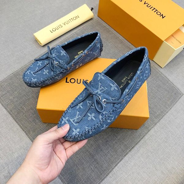 new style luxury men's business formal wear leather shoes classic fashion design brand office casual are suitable, Black
new style luxury men's business formal wear leather shoes classic fashion design brand office casual are suitable, Black