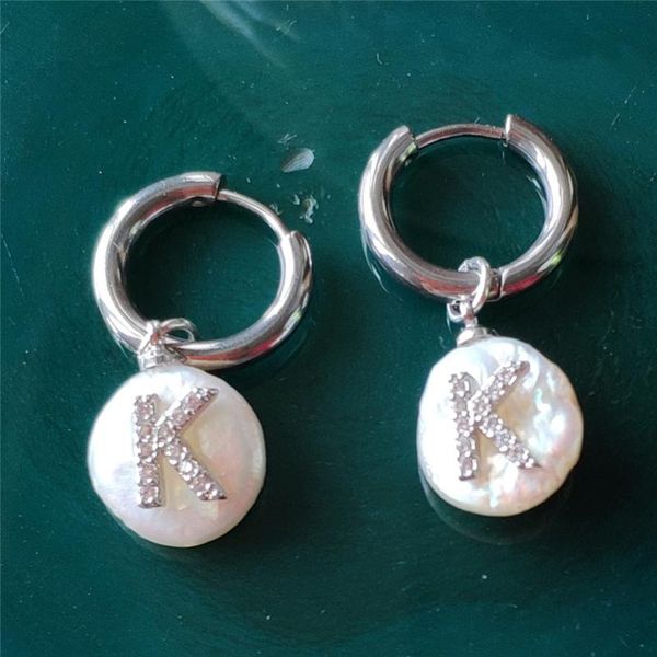 natural flat coin freshwater pearl charm micro pave white cz 26 alphabet letter gold silver statement hoop earring for women, Golden;silver
natural flat coin freshwater pearl charm micro pave white cz 26 alphabet letter gold silver statement hoop earring for women, Golden;silver