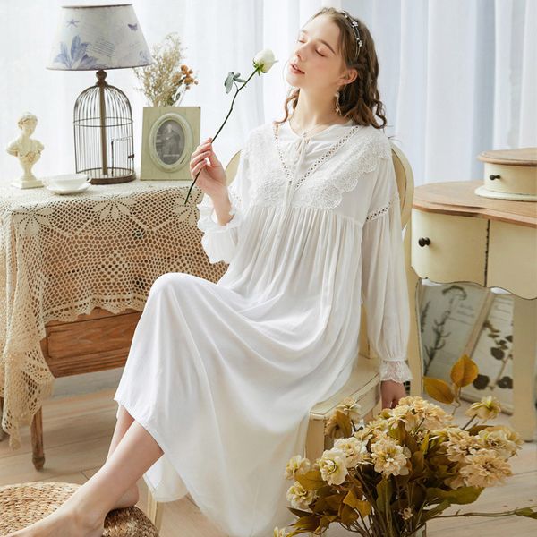 2020 night dress women vintage nightgowns style sleepwear women long princess style sleeping dress homewear summer, Black;red
2020 night dress women vintage nightgowns style sleepwear women long princess style sleeping dress homewear summer, Black;red