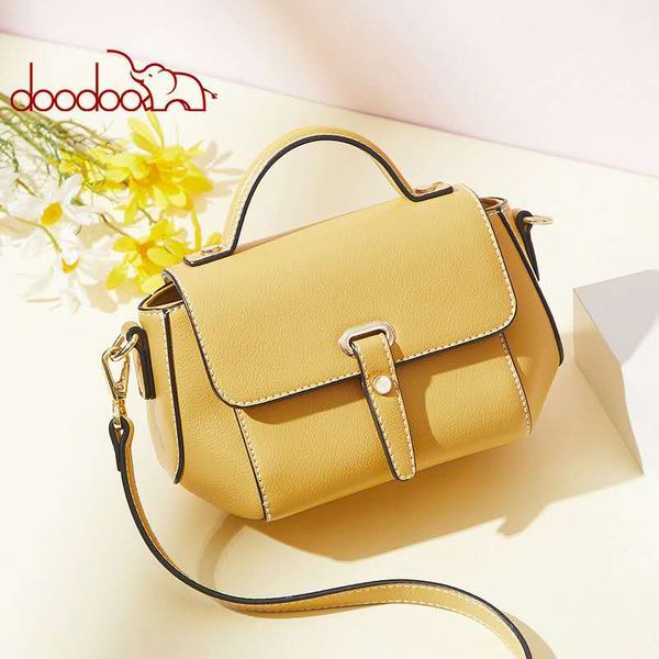ladies small bag european and american fashion wild diagonal shoulder bag ladies famous design wing trend portable small bag 8056
ladies small bag european and american fashion wild diagonal shoulder bag ladies famous design wing trend portable small bag 8056