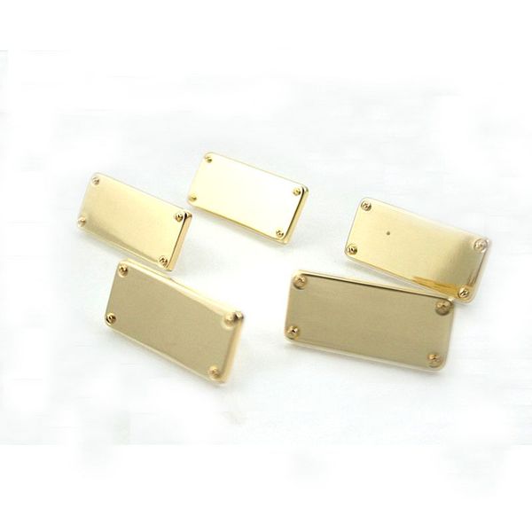 blank metal name tags metal labels luggage tags studs gold tone 14x31 mm, Black
blank metal name tags metal labels luggage tags studs gold tone 14x31 mm, Black