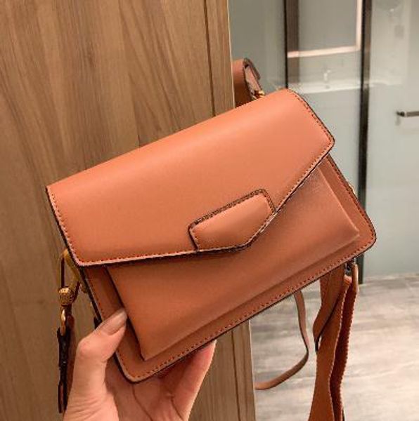 2020 прибытие конструктор люкс женщин овчины waistbags высокого качества грудь сумки женщин тавра сумки на ремне бесплатная доставка 2020802
2020 прибытие конструктор люкс женщин овчины waistbags высокого качества грудь сумки женщин тавра сумки на ремне бесплатная доставка 2020802