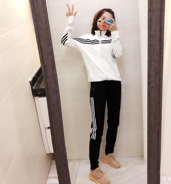 wholesale women autumn tracksuits luxury winter sport two-pieces set fashion cardigan long pants with letter zipper black and white love, Gray
wholesale women autumn tracksuits luxury winter sport two-pieces set fashion cardigan long pants with letter zipper black and white love, Gray