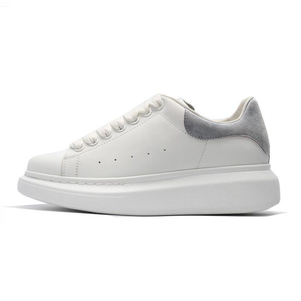 designer shoes for men women fashion platform sneakers 3m reflective triple black white leather suede mens flat casual shoe size 36-44 l14
designer shoes for men women fashion platform sneakers 3m reflective triple black white leather suede mens flat casual shoe size 36-44 l14