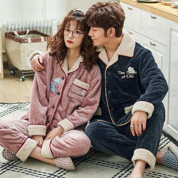 men's sleepwear long sleeved flannel in autumn and winter can be worn outside the suit cardigan lover pajamas men women's home wea, Black;brown
men's sleepwear long sleeved flannel in autumn and winter can be worn outside the suit cardigan lover pajamas men women's home wea, Black;brown