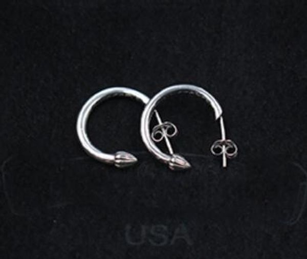 серьги стерлингового серебра 925 пробы с логотипом панк стиль мужские и женские любители подарок хип хоп крест роскошные дизайнерские украше, Silver
серьги стерлингового серебра 925 пробы с логотипом панк стиль мужские и женские любители подарок хип хоп крест роскошные дизайнерские украше, Silver