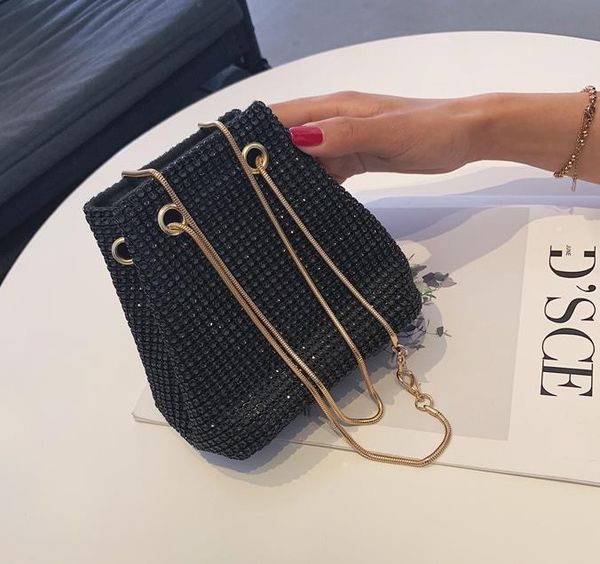 bucket bag female messenger small bag 2020 new fashion wild atmosphere tide version of the bright diamond chain bag
bucket bag female messenger small bag 2020 new fashion wild atmosphere tide version of the bright diamond chain bag