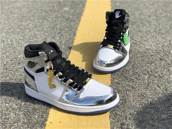 аутентичные 2018 год выпуска 1 high og think 16 pass the torch 1s мужчины баскетбол обувь спортивные кроссовки с оригинальной коробке
аутентичные 2018 год выпуска 1 high og think 16 pass the torch 1s мужчины баскетбол обувь спортивные кроссовки с оригинальной коробке