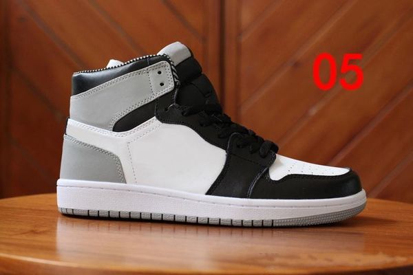 2020 1 og 3 banned bred royal blue mid hare mens basketball shoes for men 1s shattered backboard trainers designer sneakers shoes
2020 1 og 3 banned bred royal blue mid hare mens basketball shoes for men 1s shattered backboard trainers designer sneakers shoes