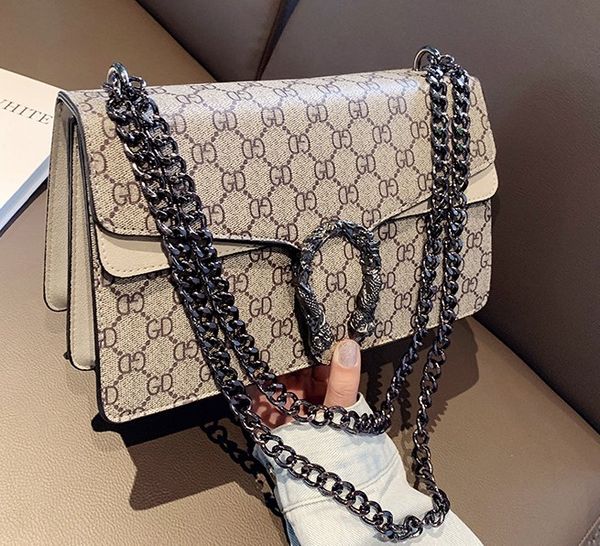 леди бренд дизайнер crossbody сумки с ремешками высокое качество кожи дизайнерские сумки на ремне женские сумки
леди бренд дизайнер crossbody сумки с ремешками высокое качество кожи дизайнерские сумки на ремне женские сумки