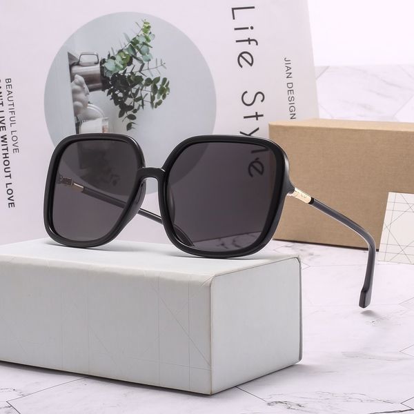 the latest selling popular fashion womens sunglasses polarized design sunglasses 2083 square plate combination frame uv400 lens, White;black
the latest selling popular fashion womens sunglasses polarized design sunglasses 2083 square plate combination frame uv400 lens, White;black