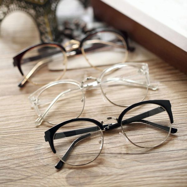 2017 comfortable anti-radiation goggles plain glass spectacles fashion women metal+plastic semi circle frame glasses, White;black
2017 comfortable anti-radiation goggles plain glass spectacles fashion women metal+plastic semi circle frame glasses, White;black