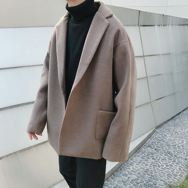 2019 autumn and winter new short woolen coat men's casual personality fashion thick large size suit smart chinese style formal, White;black
2019 autumn and winter new short woolen coat men's casual personality fashion thick large size suit smart chinese style formal, White;black