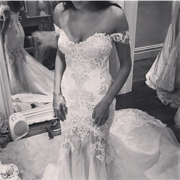 new arrival beaded wedding dresses mermaid lace appliqued off the shoulder sweep train organza bridal gown 3961, White
new arrival beaded wedding dresses mermaid lace appliqued off the shoulder sweep train organza bridal gown 3961, White