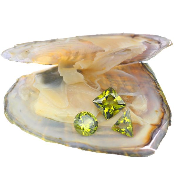 2019 three loose cubic zircons of different shapes aqua blue 8mm*8mm are displayed in vacuum-packed oysters, Black
2019 three loose cubic zircons of different shapes aqua blue 8mm*8mm are displayed in vacuum-packed oysters, Black