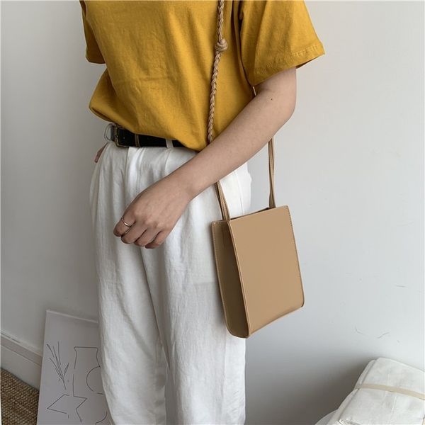 2020 new ladies shoulder bag fashion small square bag mori girl foreign handbag retro messenger armpit
2020 new ladies shoulder bag fashion small square bag mori girl foreign handbag retro messenger armpit