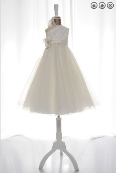 flower girl dresses for weddings 2016 first communion dress christmas pageant dresses for little girls white, Red;yellow
flower girl dresses for weddings 2016 first communion dress christmas pageant dresses for little girls white, Red;yellow