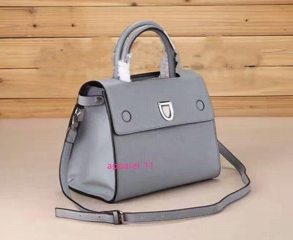 star with the same female designer luxury fashion lady atmosphere personality shoulder bag messenger bag multicolor 30/22/15
star with the same female designer luxury fashion lady atmosphere personality shoulder bag messenger bag multicolor 30/22/15