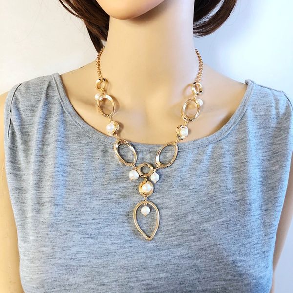 new arrival women pearl necklace geometric hollowed necklace link chain sweater punk fashion elegant party accessories, Silver
new arrival women pearl necklace geometric hollowed necklace link chain sweater punk fashion elegant party accessories, Silver