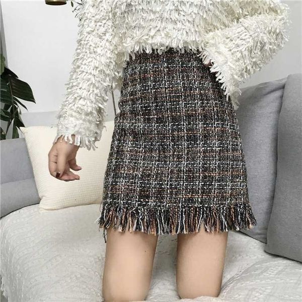 women skirts mini skirt woolen women autumn winter vintage straight plaid tassel skater skirt high waist femininas faldas mujer, Black
women skirts mini skirt woolen women autumn winter vintage straight plaid tassel skater skirt high waist femininas faldas mujer, Black