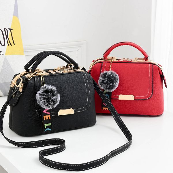 woman package 2019 bag woman steel clip cool tide woman package messenger single shoulder handbag
woman package 2019 bag woman steel clip cool tide woman package messenger single shoulder handbag