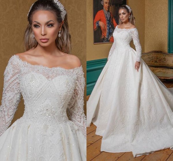 vintage white off shoulder beaded muslim wedding dress arabic dubai luxury long sleeves a-line plus size bridal gown
vintage white off shoulder beaded muslim wedding dress arabic dubai luxury long sleeves a-line plus size bridal gown