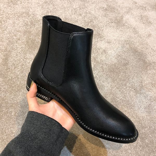black leather boots women chains design botas mujer invierno 2019 winter shoes woman round toe motorcycle ankle booties
black leather boots women chains design botas mujer invierno 2019 winter shoes woman round toe motorcycle ankle booties