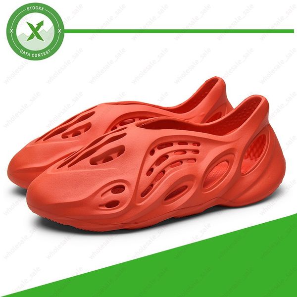 stock x 2020 foam runner kanye west sandal triple black white fashion slipper women mens tainer designer beach sandals slip-on outdoor shoes
stock x 2020 foam runner kanye west sandal triple black white fashion slipper women mens tainer designer beach sandals slip-on outdoor shoes