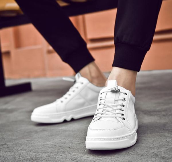 stylish men casual shoes sneakers comfortable running skating white black simple fashion style canvas one piece drop shipping
stylish men casual shoes sneakers comfortable running skating white black simple fashion style canvas one piece drop shipping