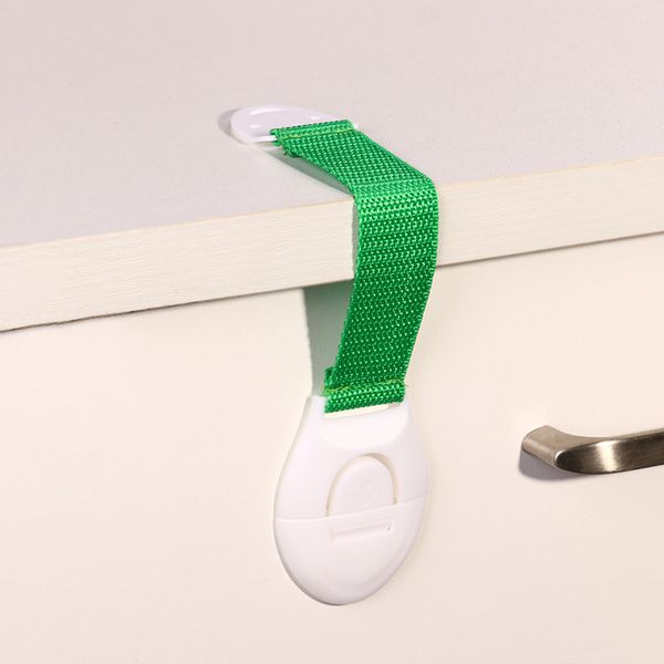 10pcs/lot baby safety protector child cabinet locking plastic lock protection of children locking from doors drawers
10pcs/lot baby safety protector child cabinet locking plastic lock protection of children locking from doors drawers