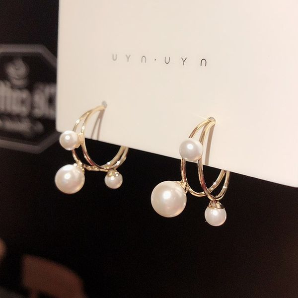 925 silver needle fashion new simple c c pearl earrings female baroque pearl hoop gold earrings, Golden;silver
925 silver needle fashion new simple c c pearl earrings female baroque pearl hoop gold earrings, Golden;silver