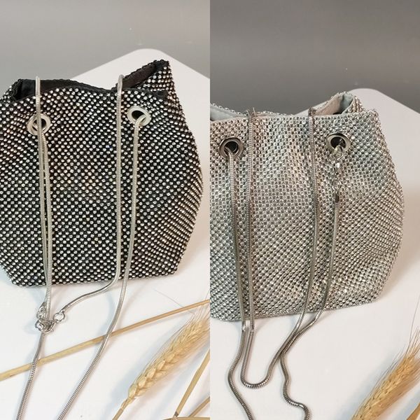 bucket hand shoulder hand small female 2019 female all-match shoulder messenger bag bucket bag
bucket hand shoulder hand small female 2019 female all-match shoulder messenger bag bucket bag