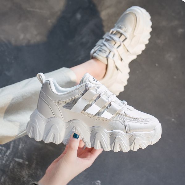 female spring 2020 new casual wild leather sports shoes female shallow mouth round head running shoess
female spring 2020 new casual wild leather sports shoes female shallow mouth round head running shoess