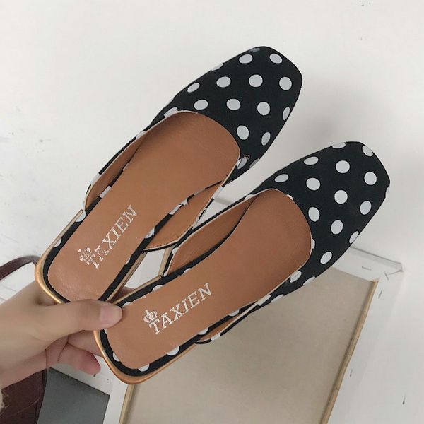 2019 new spring women slippers most popular wave point shoes for woman low heels comfortable ladies black white flip flops
2019 new spring women slippers most popular wave point shoes for woman low heels comfortable ladies black white flip flops