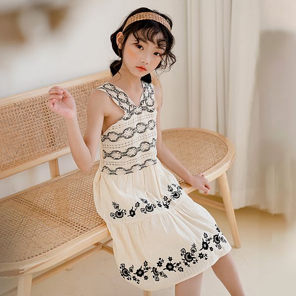 6318 cotton embroidery princess baby big girl dress 2020 new a-line summer party kid dress for girl wholesale children clothes, Red;yellow
6318 cotton embroidery princess baby big girl dress 2020 new a-line summer party kid dress for girl wholesale children clothes, Red;yellow