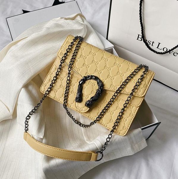Factory wholesale women handbag stylish embossed leather chain bag buckle womens slung shoulder handbags street fashion leatherss womenes bags
Factory wholesale women handbag stylish embossed leather chain bag buckle womens slung shoulder handbags street fashion leatherss womenes bags