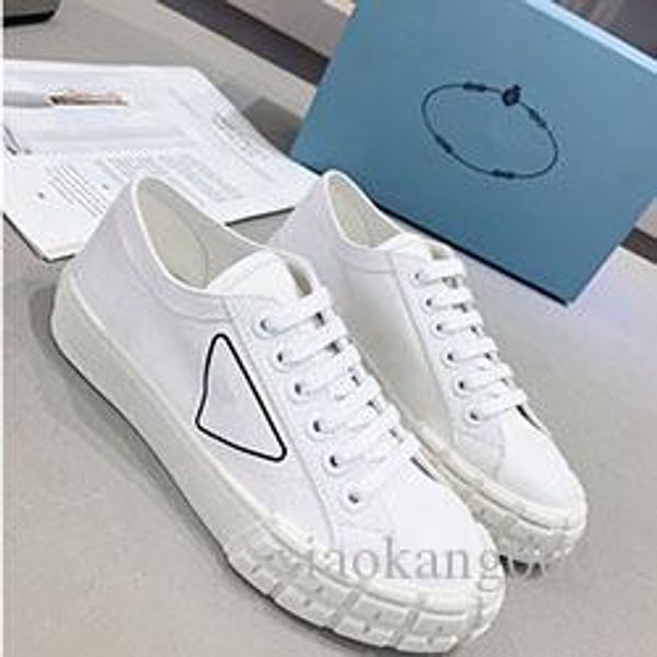 2020 latest designer catwalk luxury womens shoes tire texture rubber sole sneakers women high-shoes and women low-shoe mnk03 q1, Black
2020 latest designer catwalk luxury womens shoes tire texture rubber sole sneakers women high-shoes and women low-shoe mnk03 q1, Black