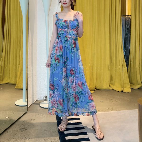2020 australian brand summer silk blend blue floral strap high waist one-piece wide-leg cropped pants, Black;white
2020 australian brand summer silk blend blue floral strap high waist one-piece wide-leg cropped pants, Black;white