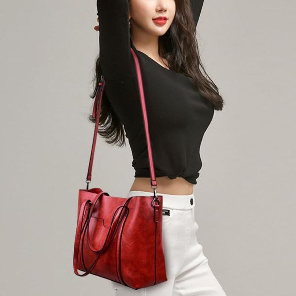 handbag women shoulder bag soft leather handbags large capacity crossbody bags ladies shopping messenger bag sac a main
handbag women shoulder bag soft leather handbags large capacity crossbody bags ladies shopping messenger bag sac a main