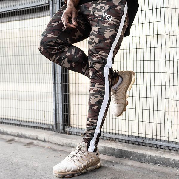 2019 new fashion brand european and american brothers camouflage sports pants men's fitness running training, Black 
2019 new fashion brand european and american brothers camouflage sports pants men's fitness running training, Black