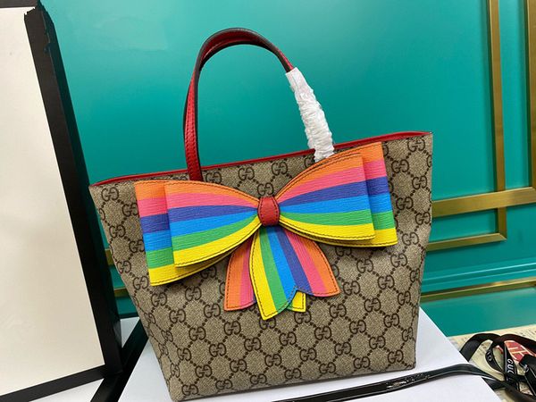 new lady's handbag 7a high-end custom quality large capacity handbag fashion trend leisure style silver metal accessories imported cowh
new lady's handbag 7a high-end custom quality large capacity handbag fashion trend leisure style silver metal accessories imported cowh
